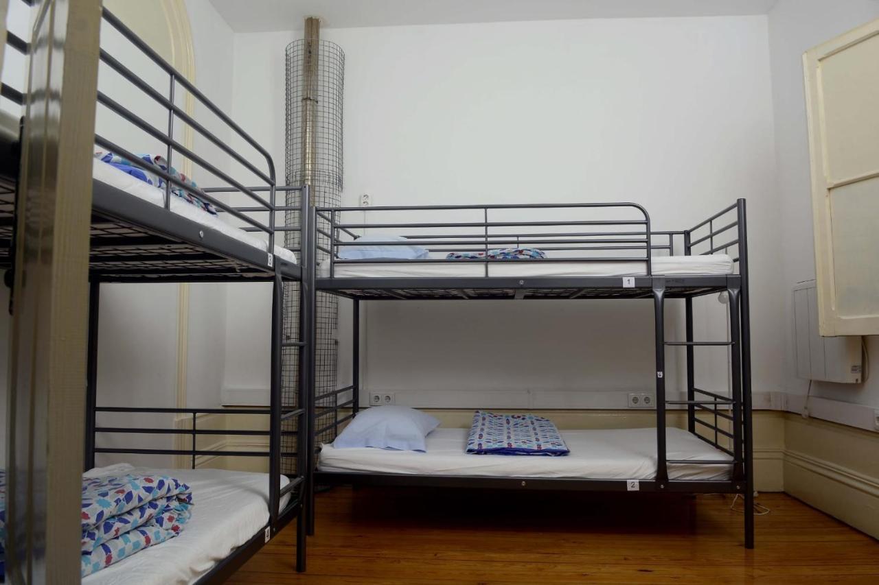 Bed 4-Bed Dormitory Room