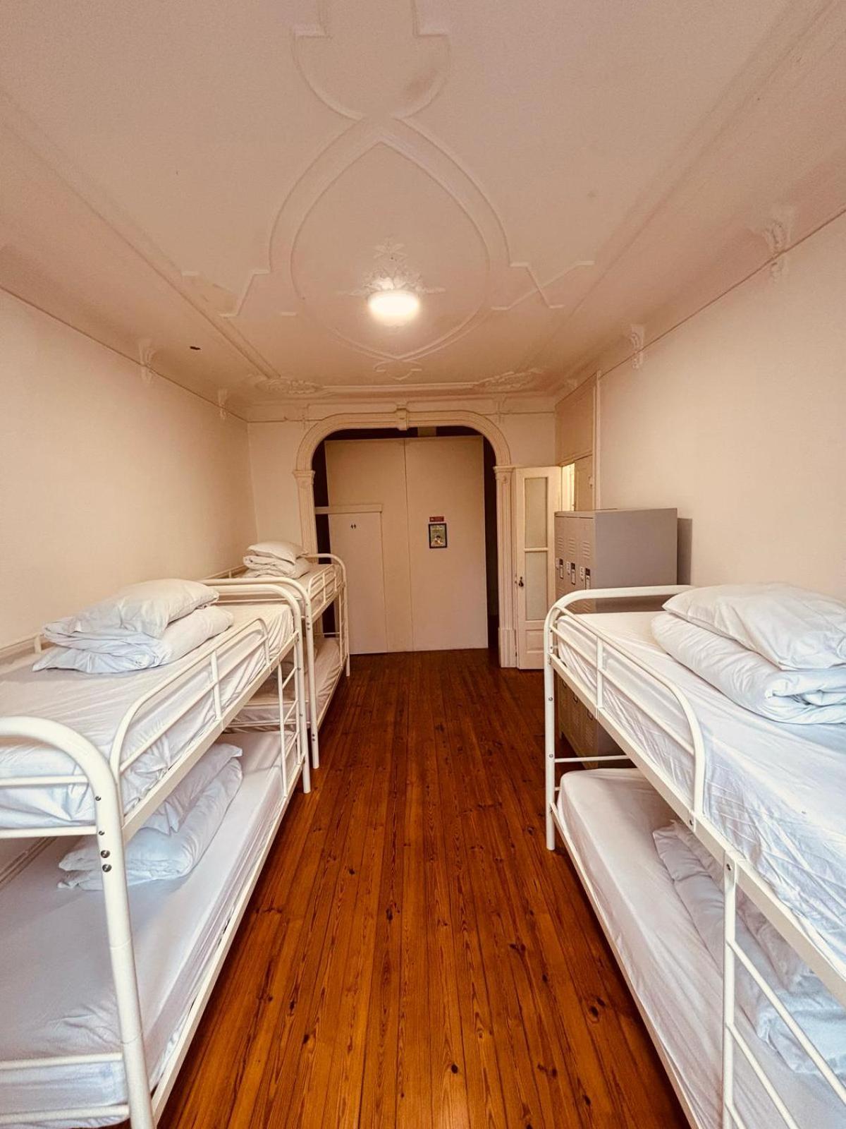 6-Bed Mixed Dormitory Room