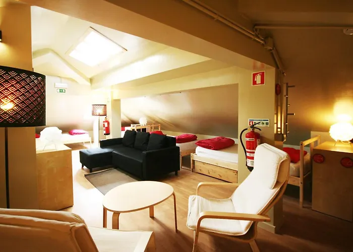 PILOT Design Hostel&Bar Porto